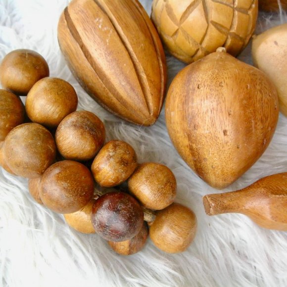 VTG Wooden Fruit Lot of 10 Grape Banana Apple Pear - Picture 2 of 6